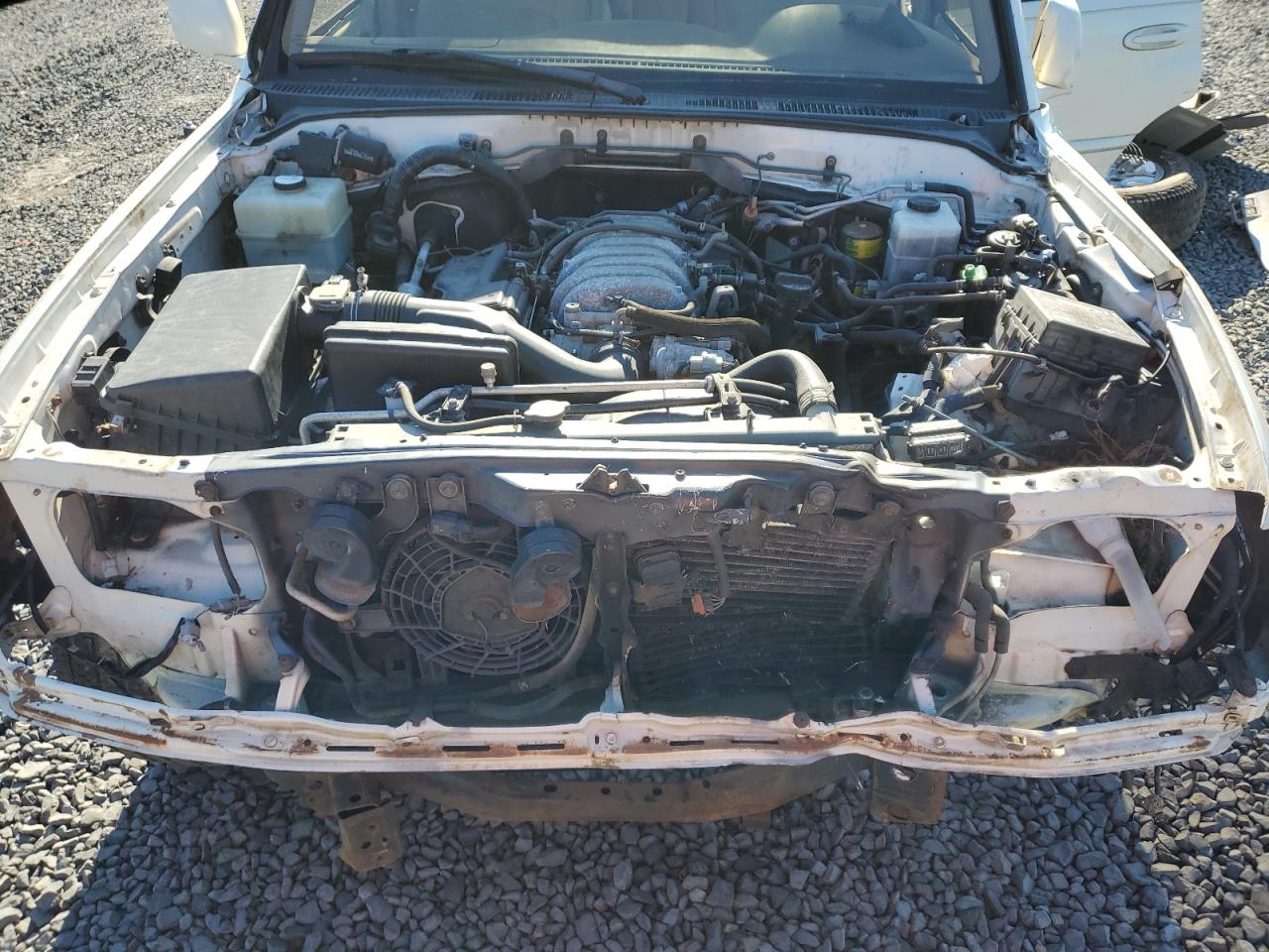 JT6HT00W2Y0083965 2000 Lexus Lx 470