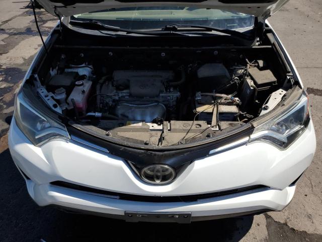 2018 TOYOTA RAV4 LE - JTMBFREV7JJ192402