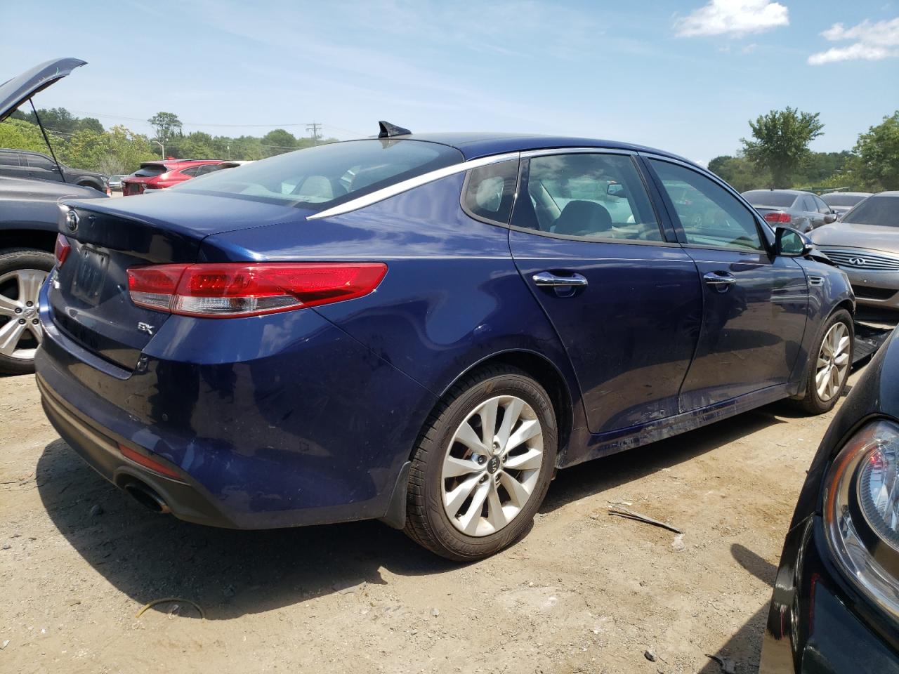 5XXGU4L35JG225966 2018 Kia Optima Ex