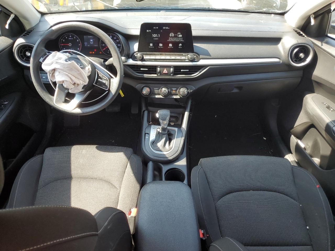 3KPF24AD7ME285225 2021 Kia Forte Fe