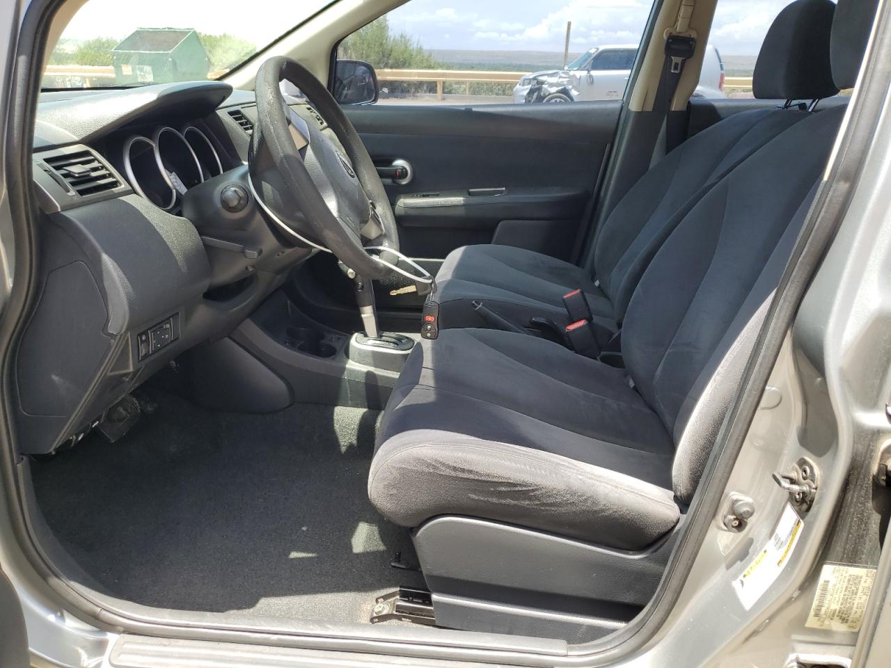 3N1BC13E28L439327 2008 Nissan Versa S