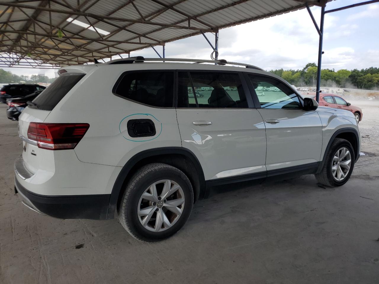 1V2LR2CAXJC588992 2018 Volkswagen Atlas Se