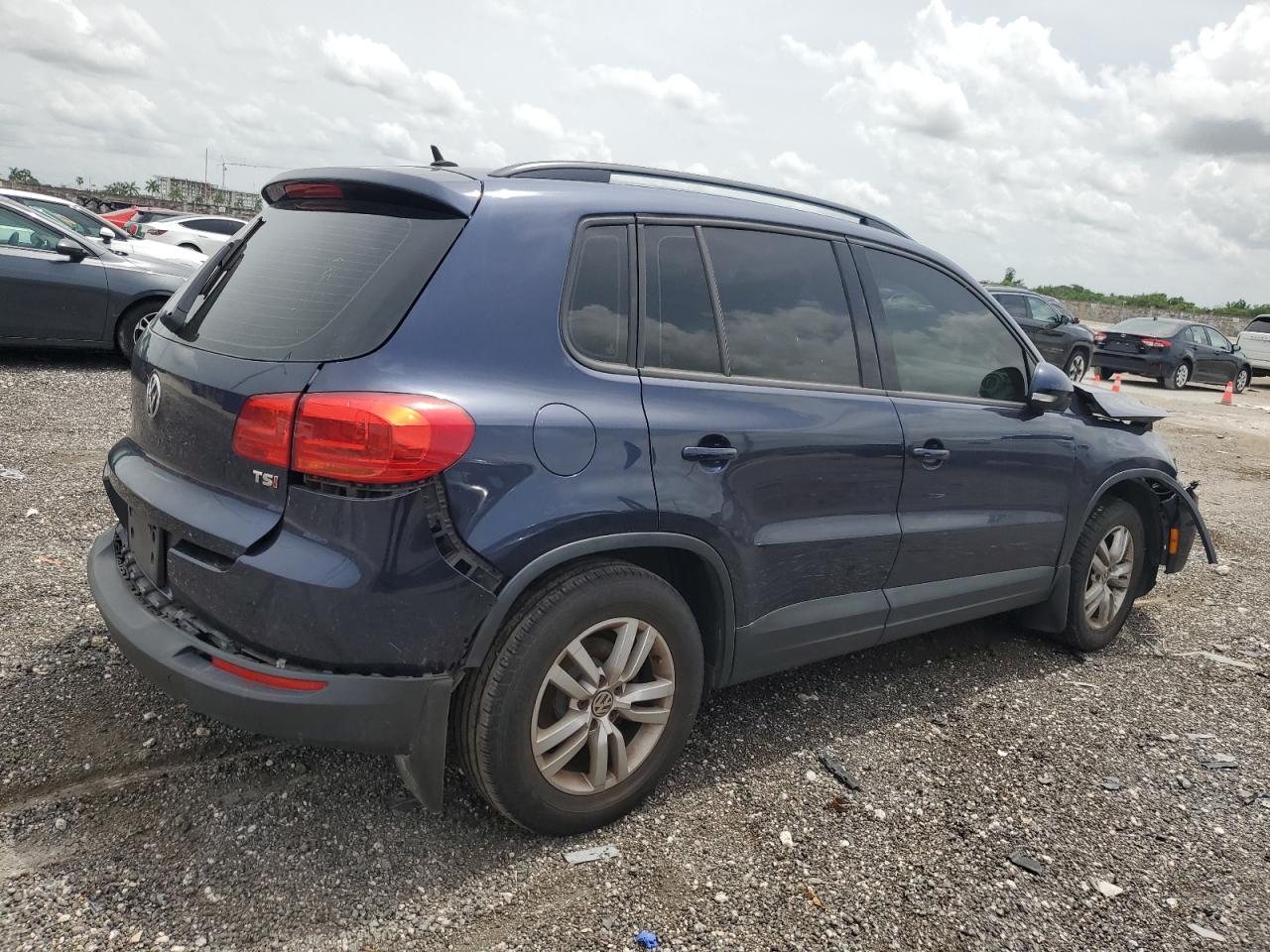 WVGAV7AX5GW553997 2016 Volkswagen Tiguan S