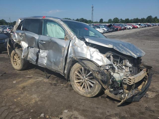 VIN 5TDKZRFH8KS311868 2019 Toyota Highlander, SE no.4