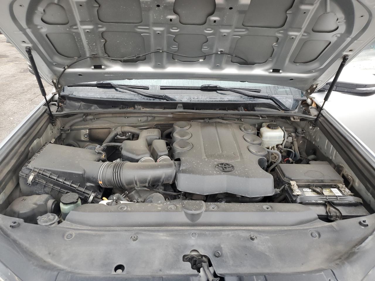 JTEBU5JR1E5176018 2014 Toyota 4Runner Sr5