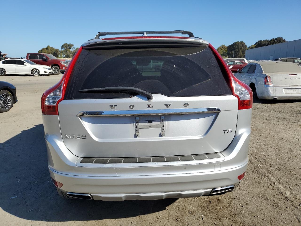 2016 Volvo Xc60 T5 Platinum vin: YV440MDM7G2822733