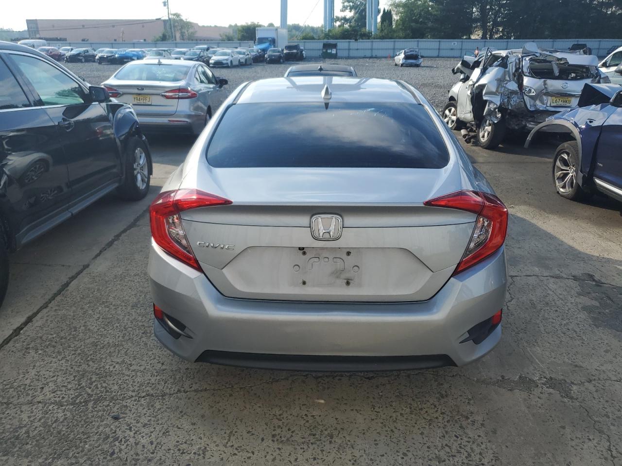 2HGFC2F7XHH521379 2017 Honda Civic Ex 2HGFC2F7XHH521379 2017 Honda Civic Ex