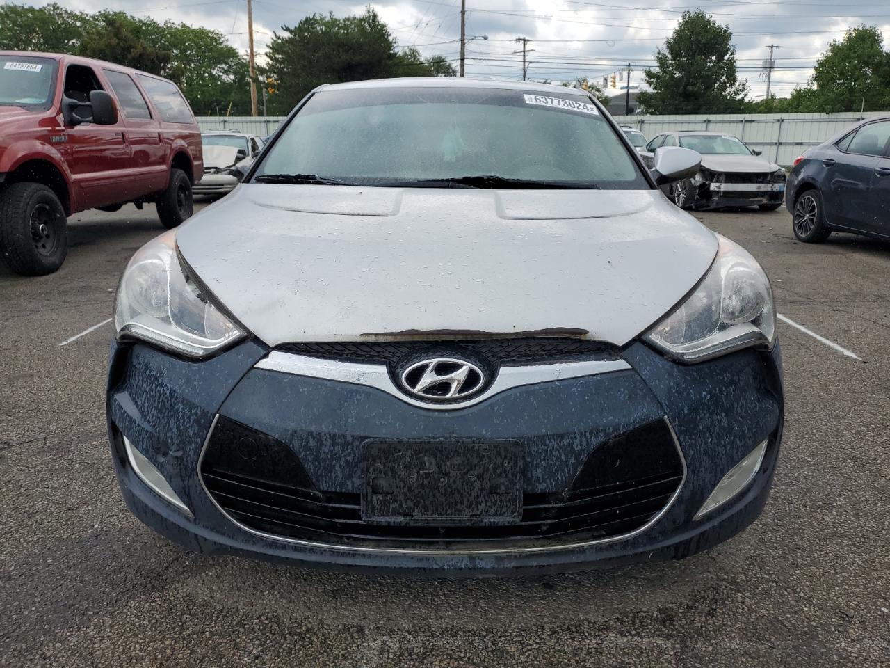 Lot #2925573429 2013 HYUNDAI VELOSTER