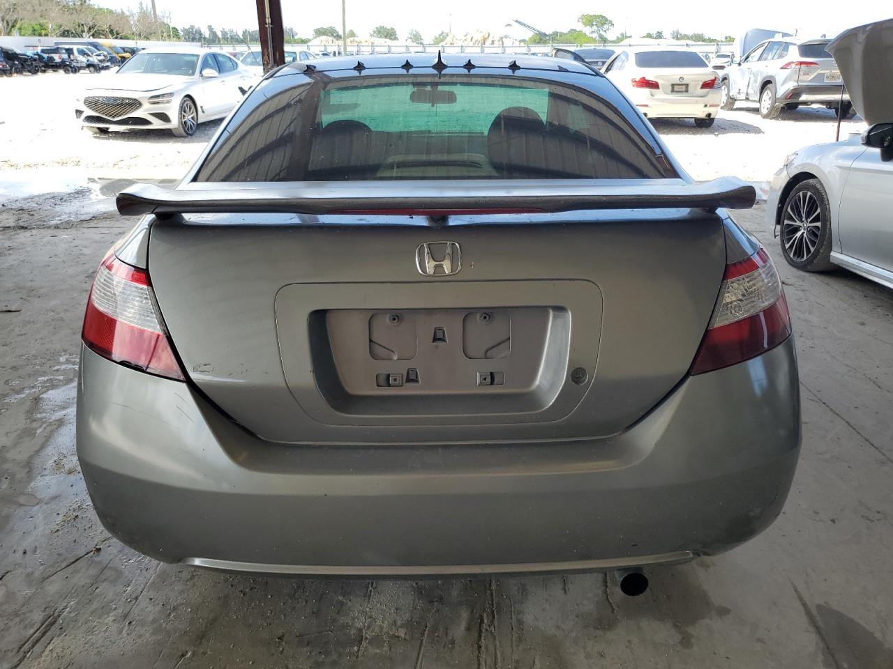 2HGFG12696H581825 2006 Honda Civic Lx 2HGFG12696H581825 2006 Honda Civic Lx
