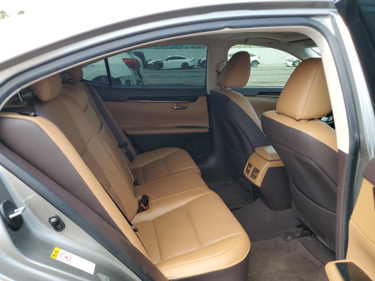 JTHBW1GG8G2129634 2016 Lexus Es 300H