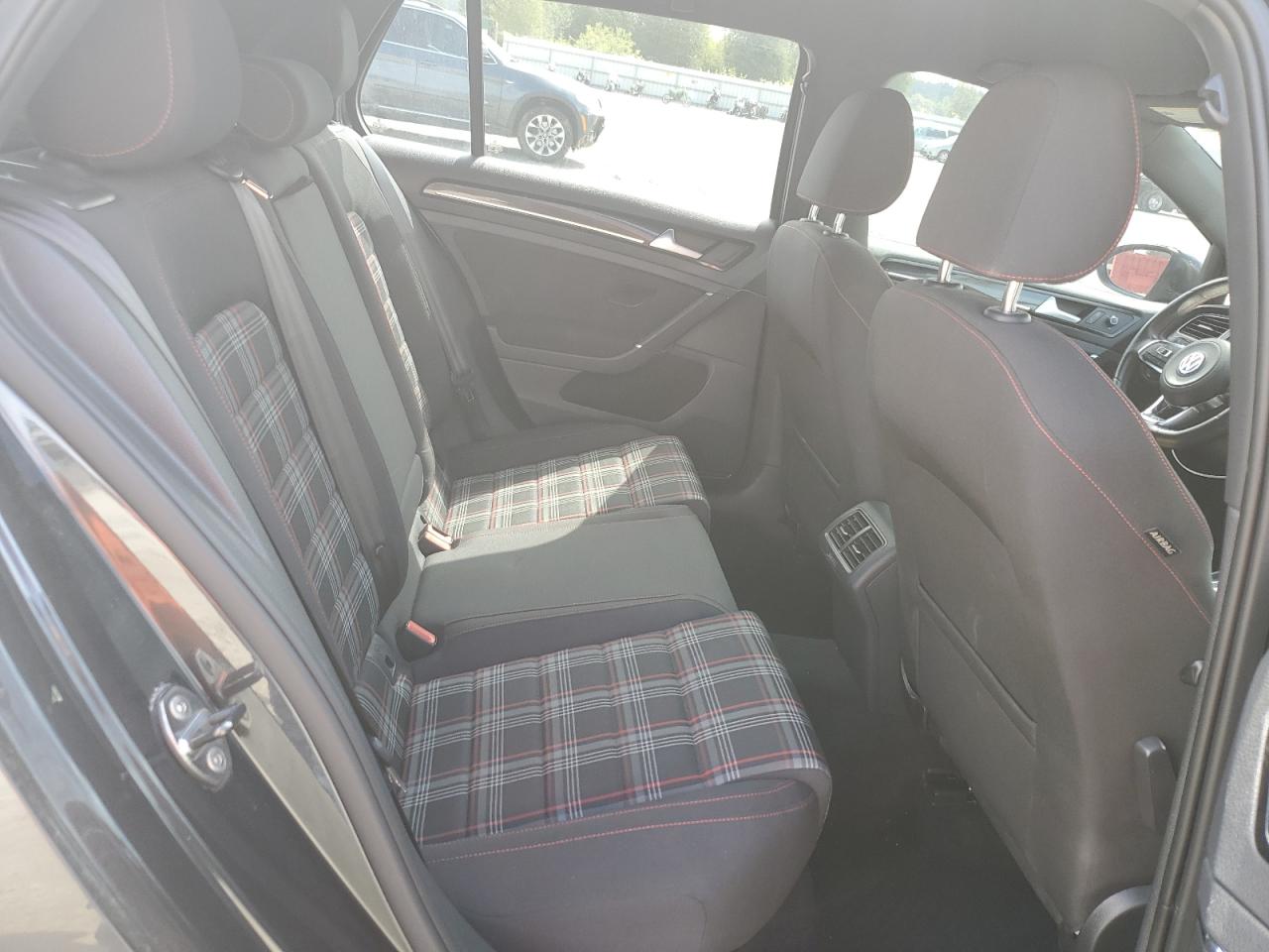 3VW5T7AUXGM009851 2016 Volkswagen Gti S/Se