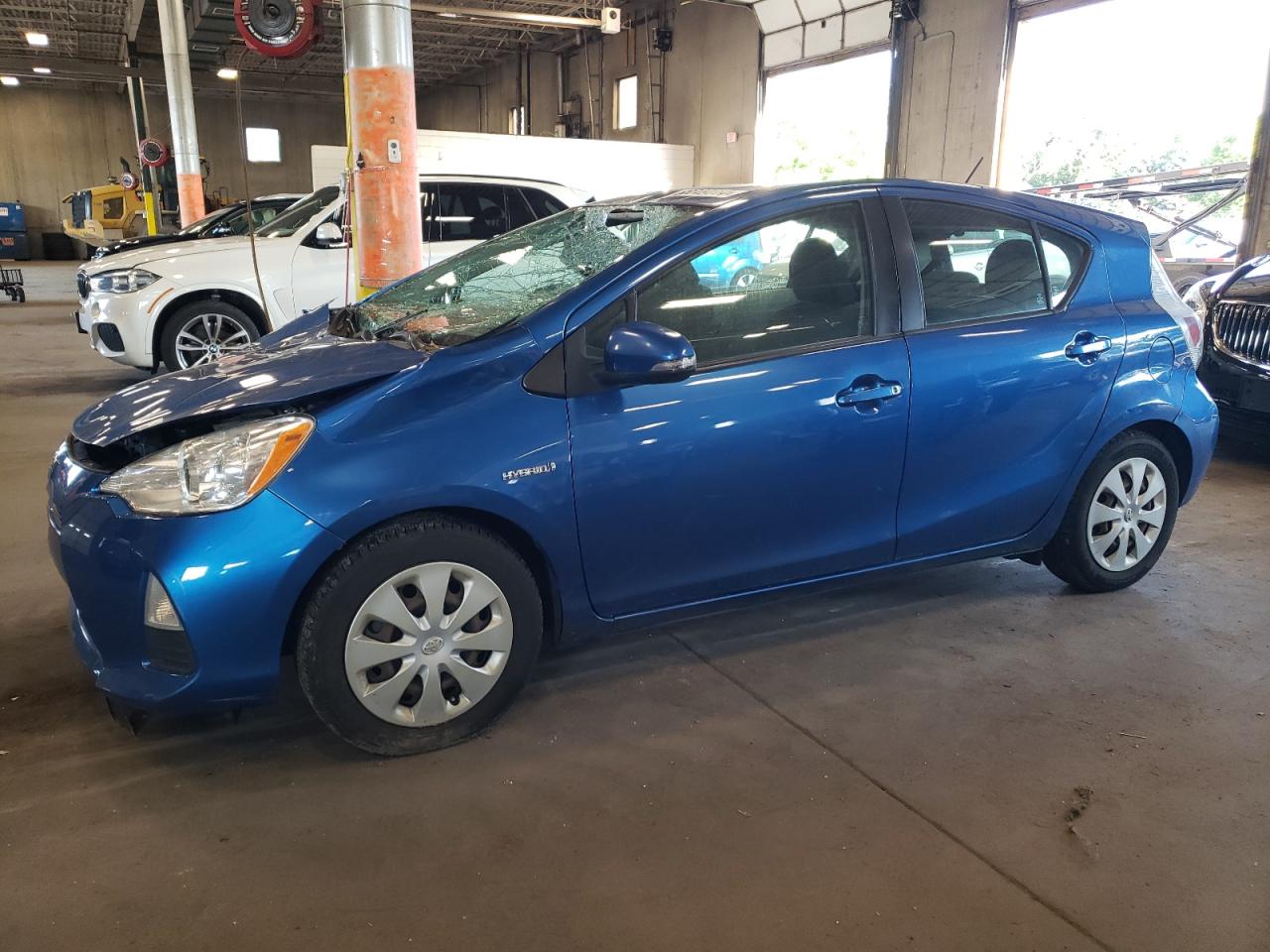 2012 Toyota Prius C vin: JTDKDTB35C1524538