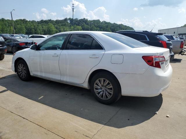 VIN 4T1BF1FK3EU431238 2014 Toyota Camry, L no.2