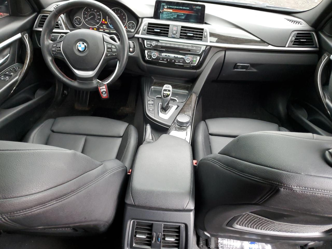 WBA8D9G33HNU64021 2017 BMW 330 Xi