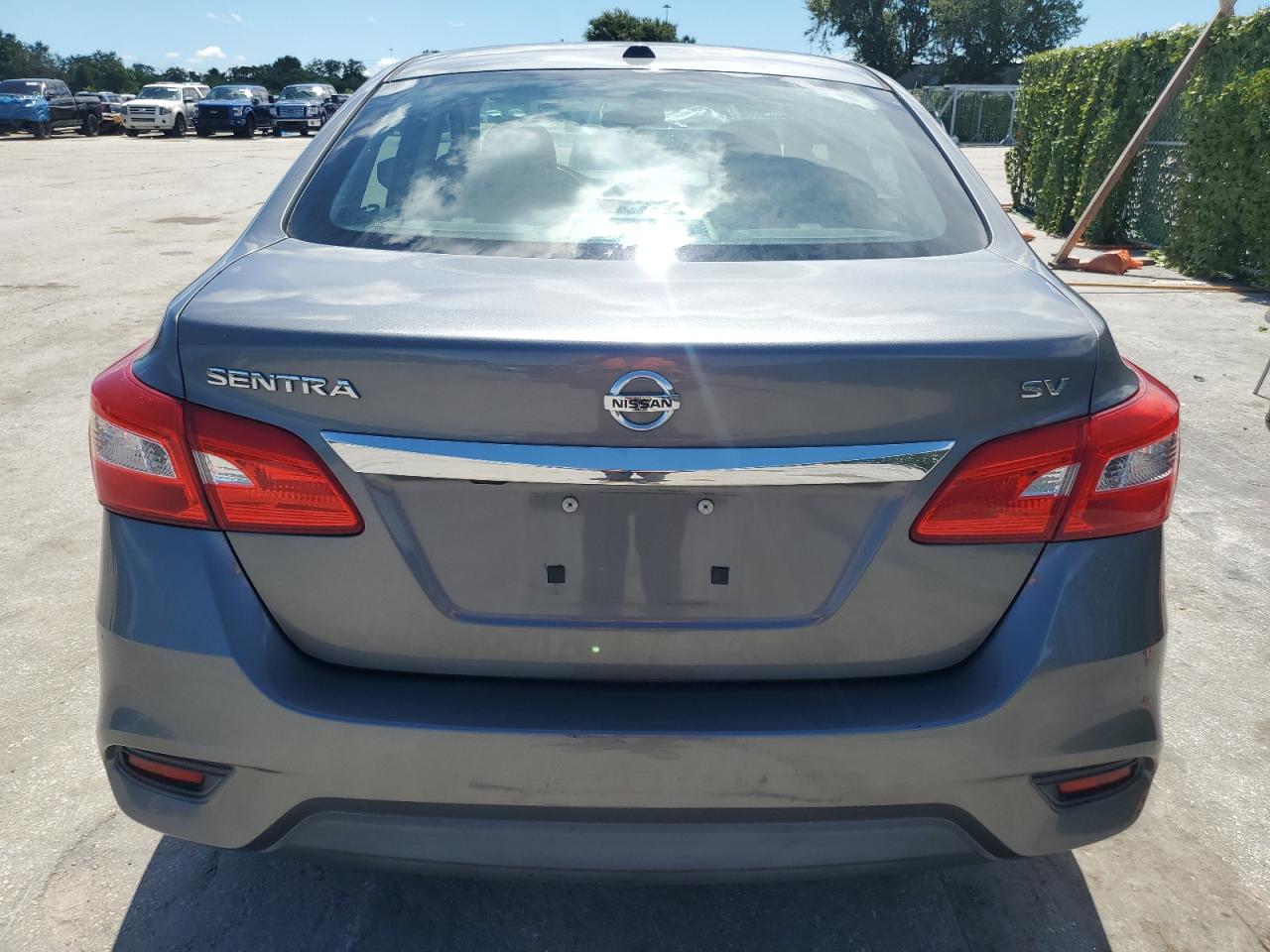 2016 Nissan Sentra S vin: 3N1AB7AP2GL678039