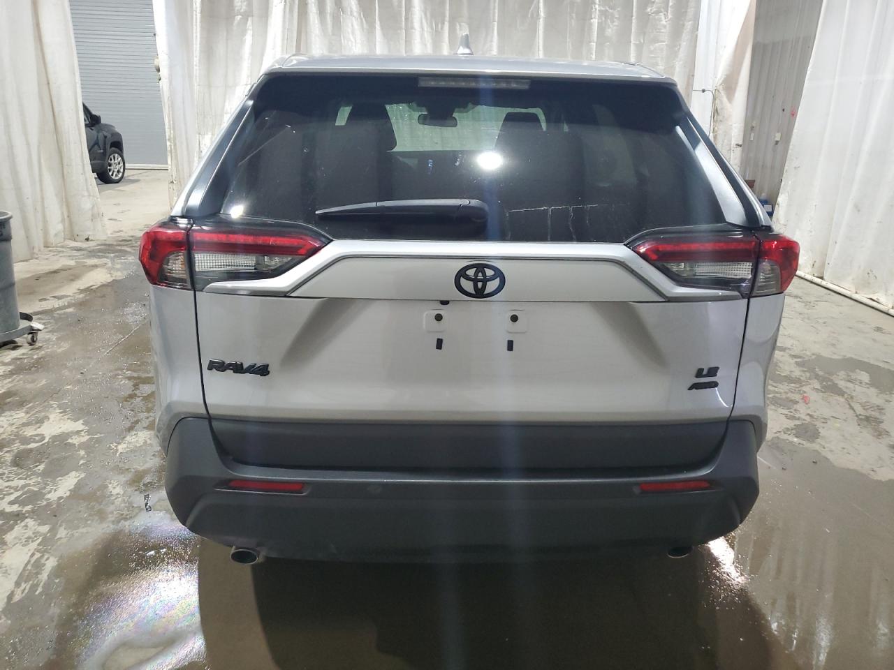 2T3F1RFV6NC293101 2022 Toyota Rav4 Le