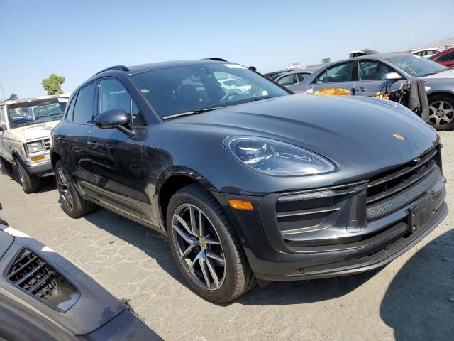 WP1AA2A57NLB08546 2022 Porsche Macan