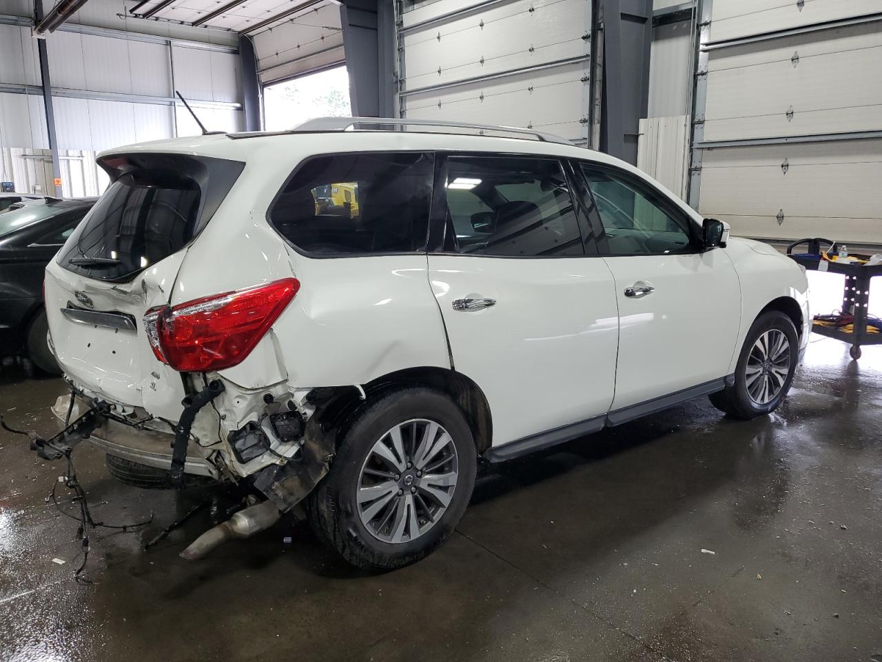 Lot #2928641890 2017 NISSAN PATHFINDER