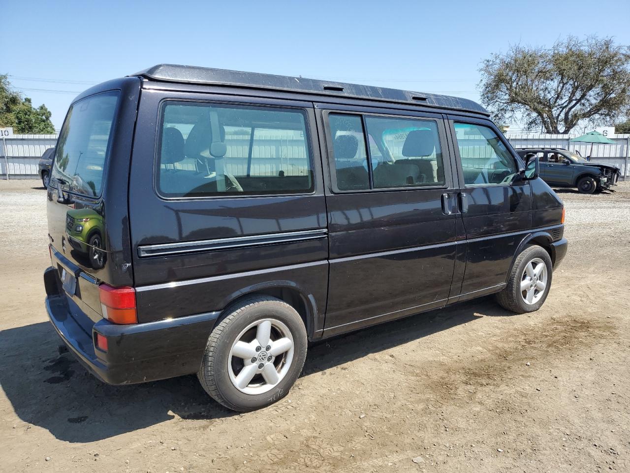 Lot #2723621038 2002 VOLKSWAGEN EUROVAN MV