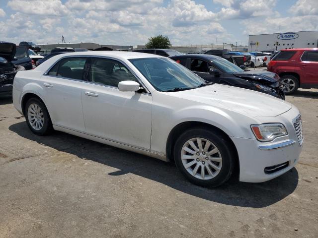 VIN 2C3CCAAG4EH378755 2014 Chrysler 300 no.4