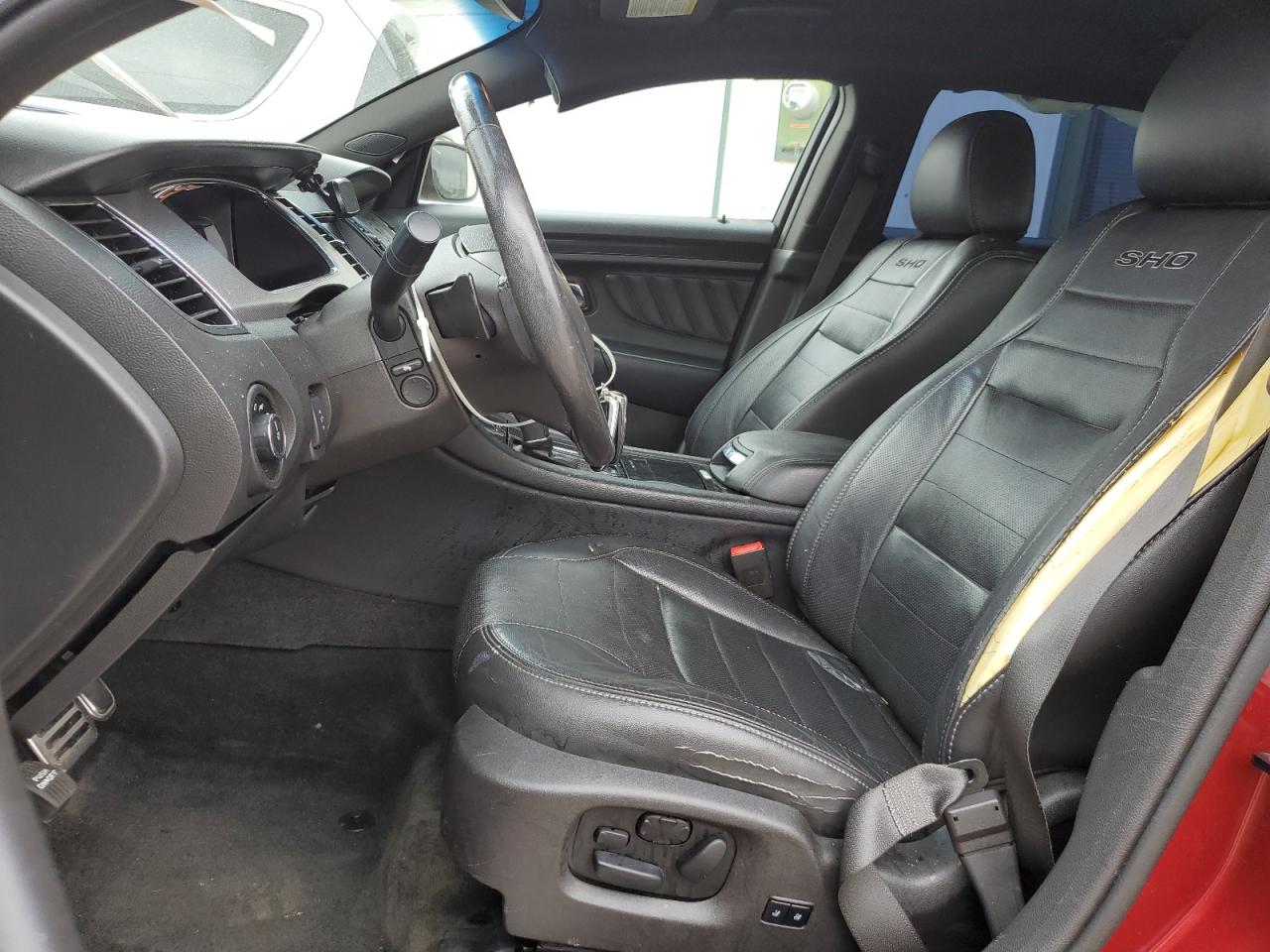 1FAHP2KT4FG121766 2015 Ford Taurus Sho