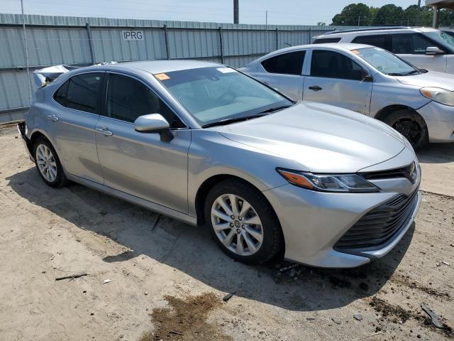 VIN 4T1B11HK4KU747173 2019 Toyota Camry, L no.4