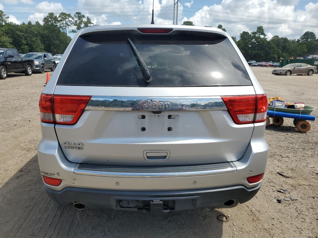 1J4RR5GT2BC510985 2011 Jeep Grand Cherokee Limited