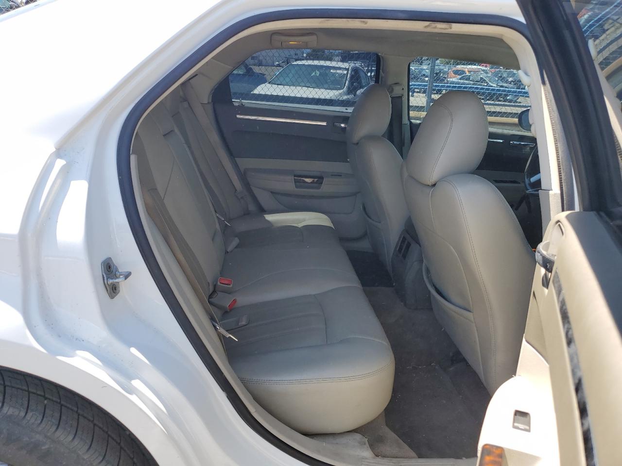 2C3CK6CT4AH331472 2010 Chrysler 300C