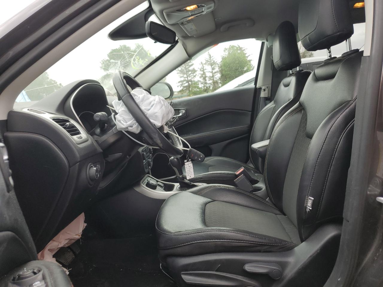 3C4NJDBBXKT651599 2019 Jeep Compass Latitude