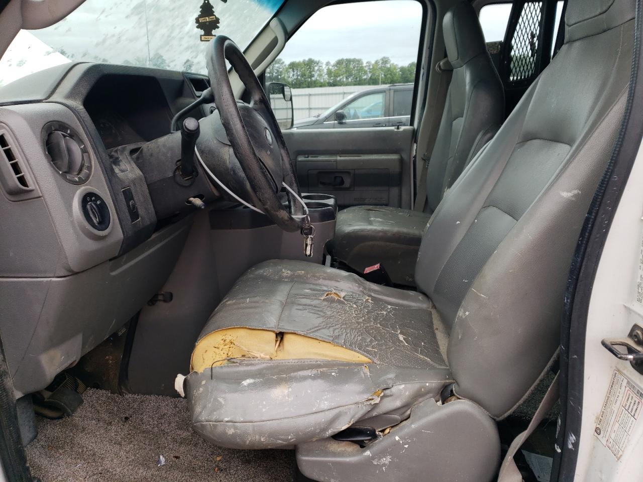 1FTNE1EW9BDA47033 2011 Ford Econoline E150 Van