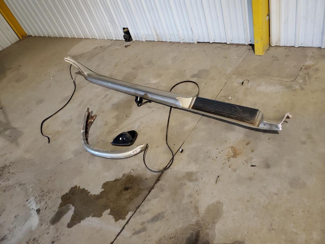 1FDRE14W4XHC25574 1999 Ford Econoline E150 Van