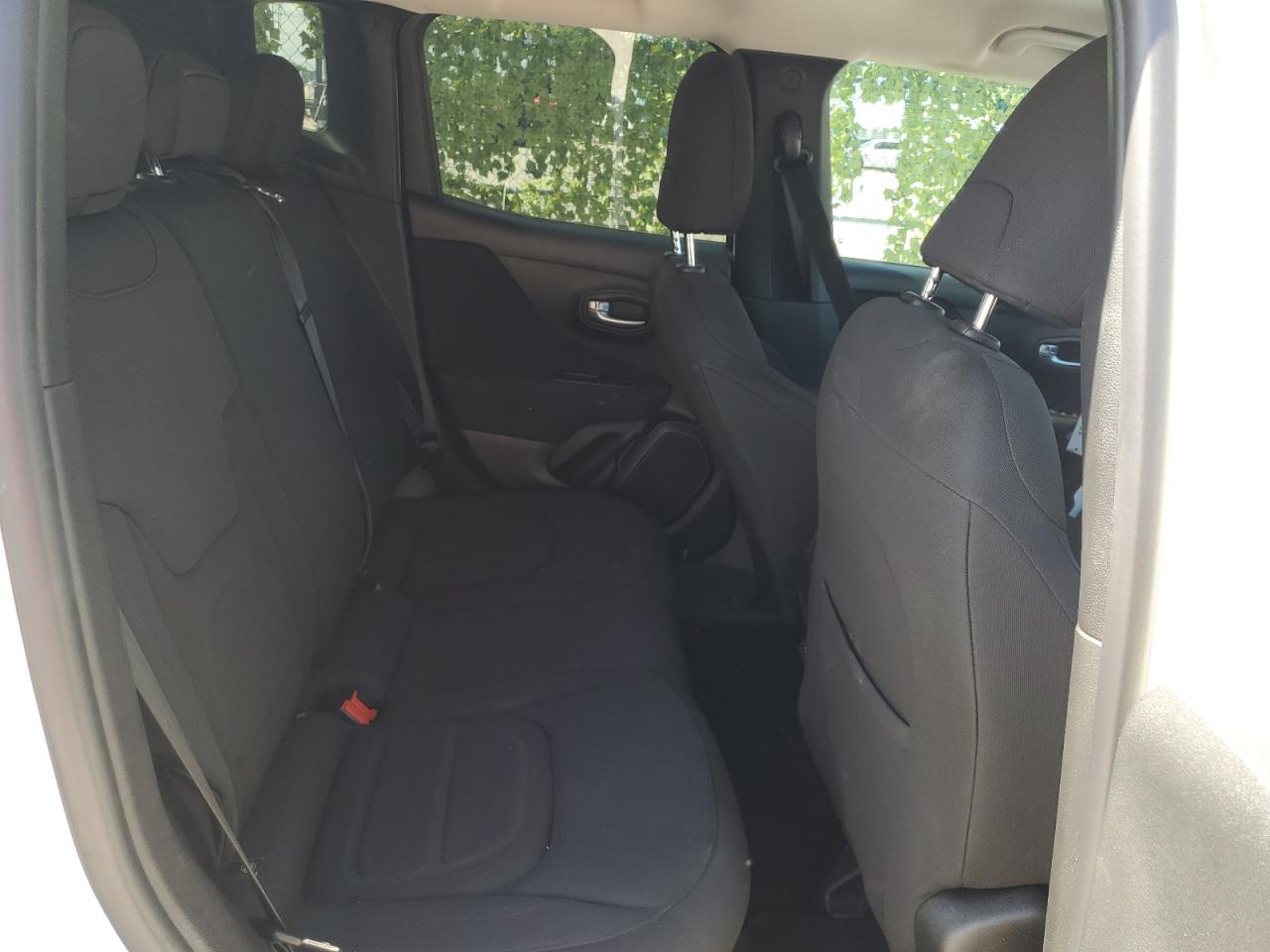 ZACNJABB6KPK85711 2019 Jeep Renegade Latitude