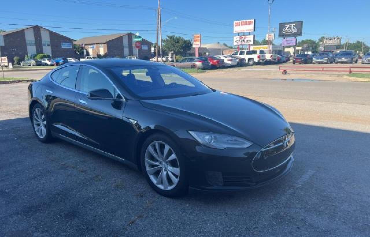 2015 Tesla Model S 70D vin: 5YJSA1S26FF082711