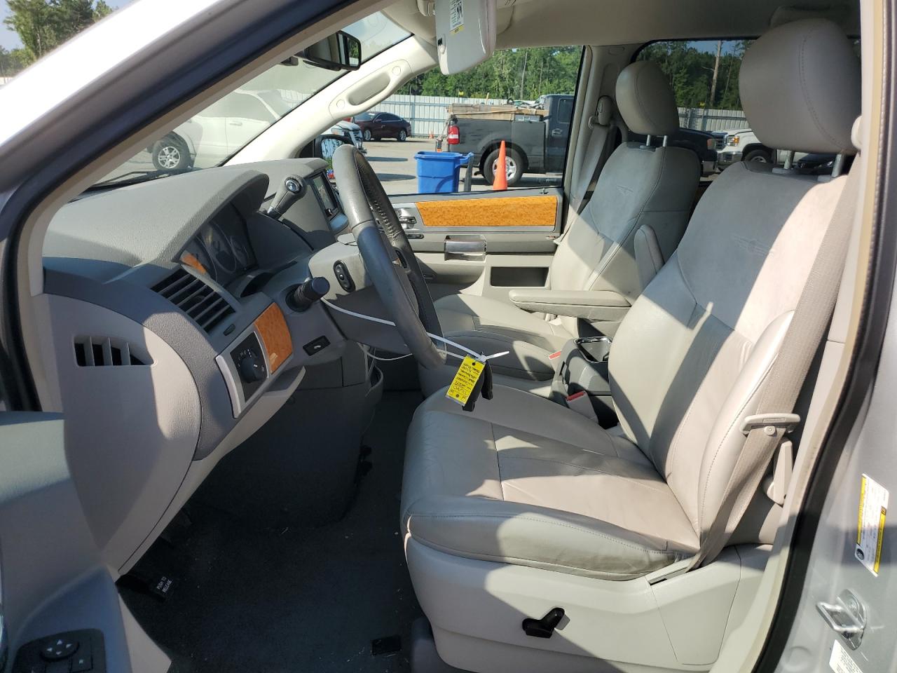 2A8HR64X89R630024 2009 Chrysler Town & Country Limited