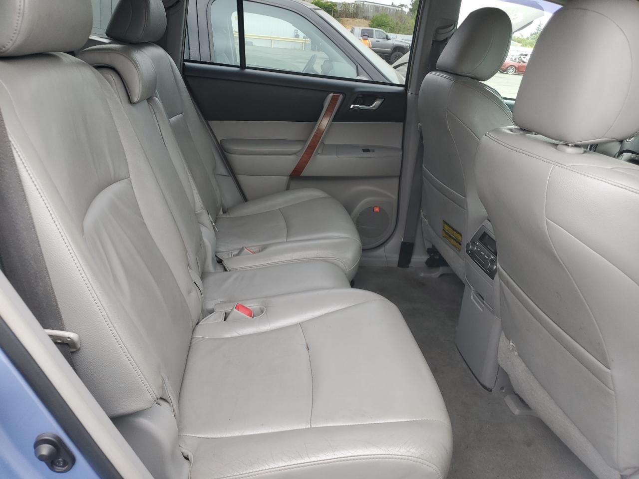 JTEDK3EH3A2155798 2010 Toyota Highlander Limited