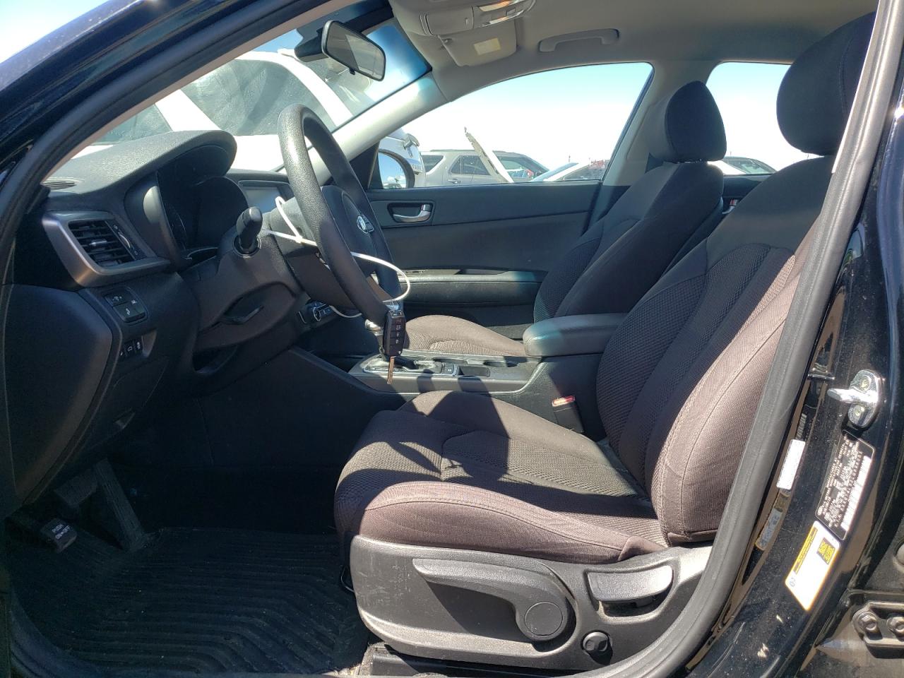 5XXGT4L32LG396051 2020 Kia Optima Lx