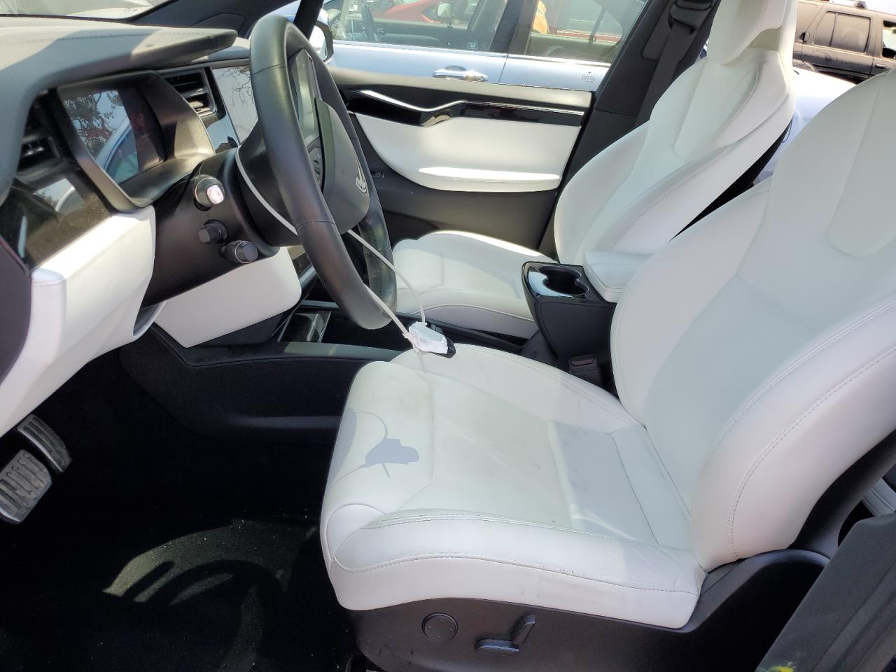 5YJXCAE2XJF126973 2018 Tesla Model X