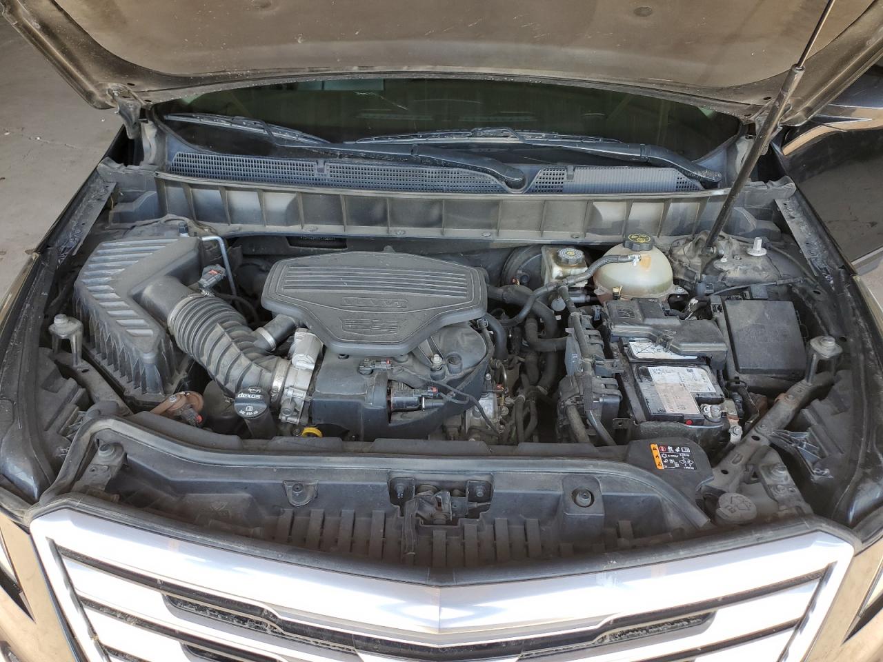 1GYKNCRS2JZ126335 2018 Cadillac Xt5 Luxury