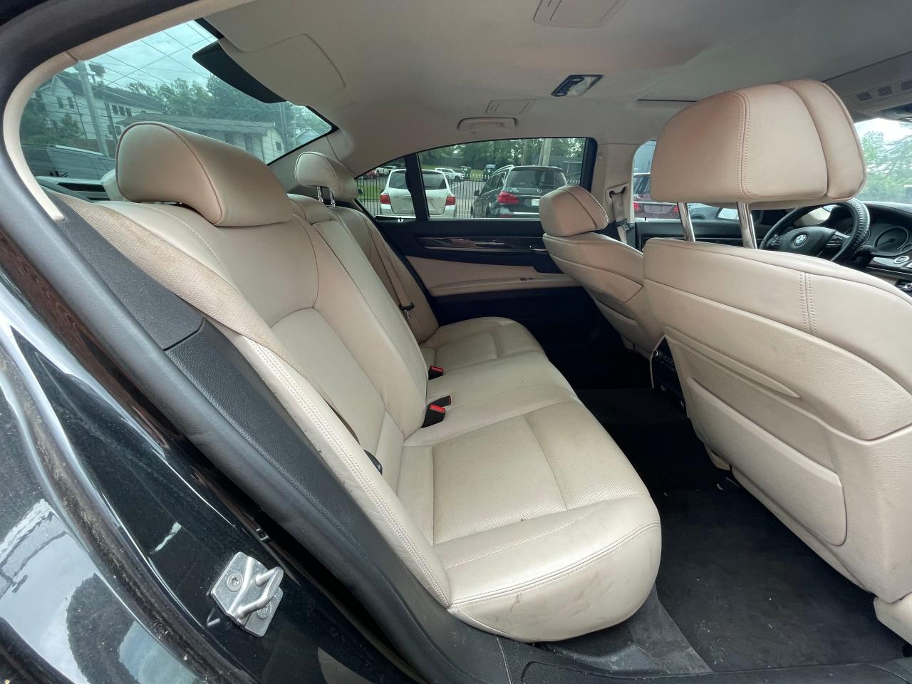 2012 BMW 750 Lxi vin: WBAKC8C58CC435970