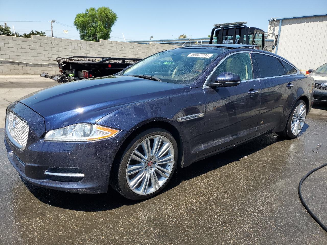 2015 Jaguar Xjl Portfolio vin: SAJWA2GZ2F8V89636