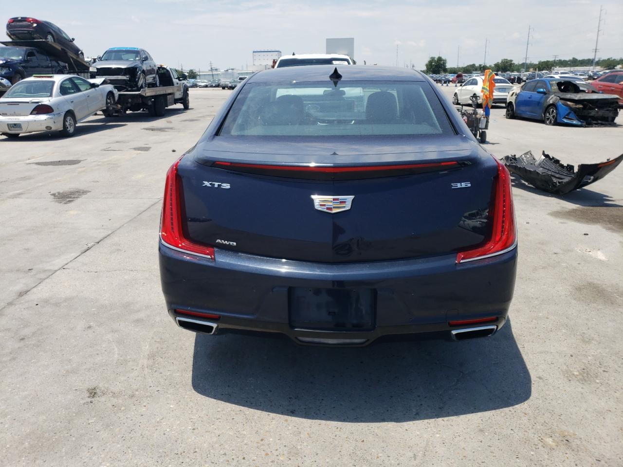 2G61N5S33J9119049 2018 Cadillac Xts Luxury