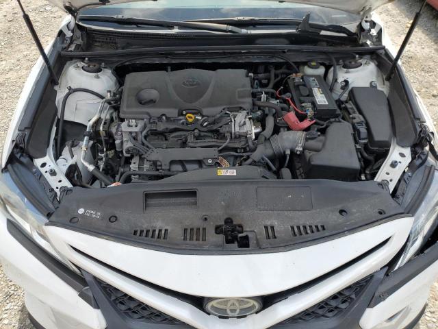 VIN JTNB11HK1J3016740 2018 Toyota Camry, L no.11