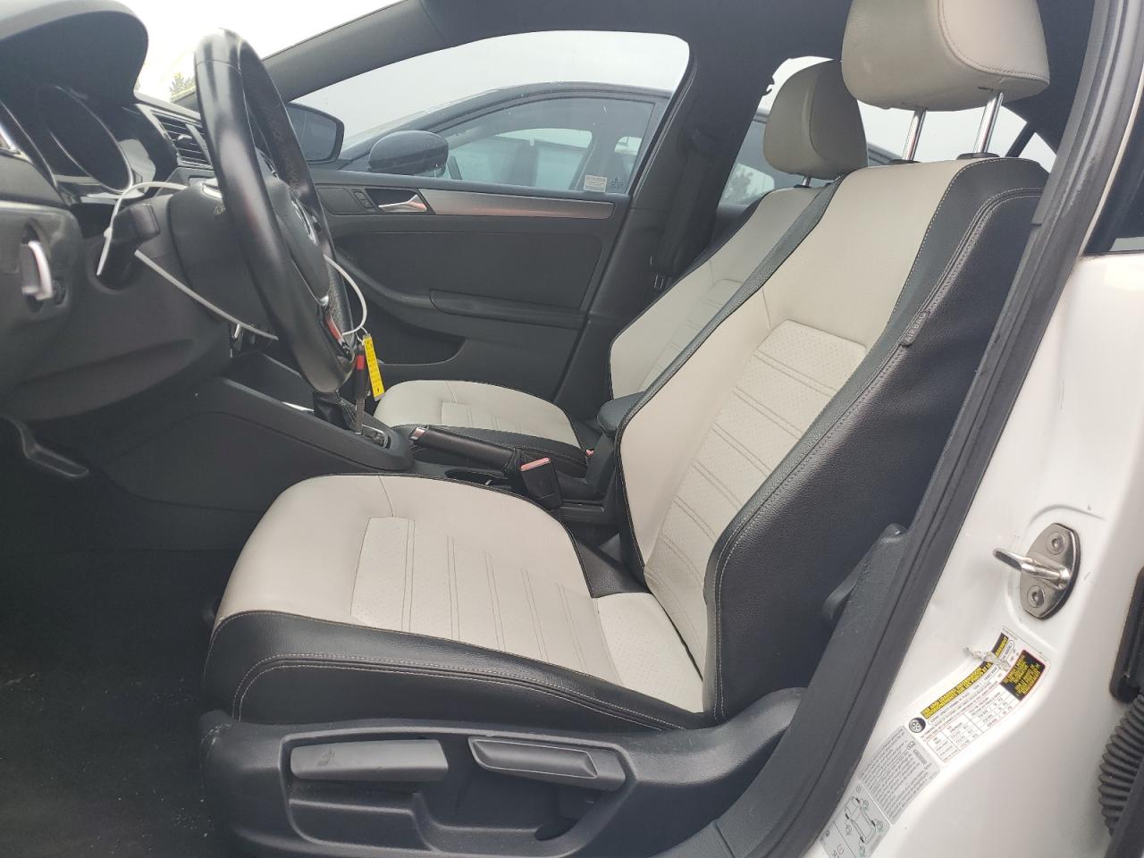 3VWD17AJ0GM260398 2016 Volkswagen Jetta Sport