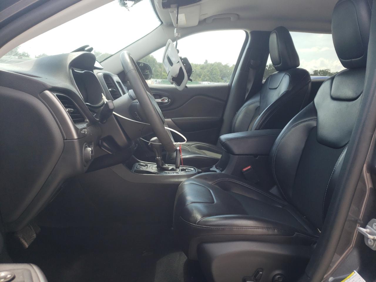 1C4PJLLB3LD653428 2020 Jeep Cherokee Latitude Plus