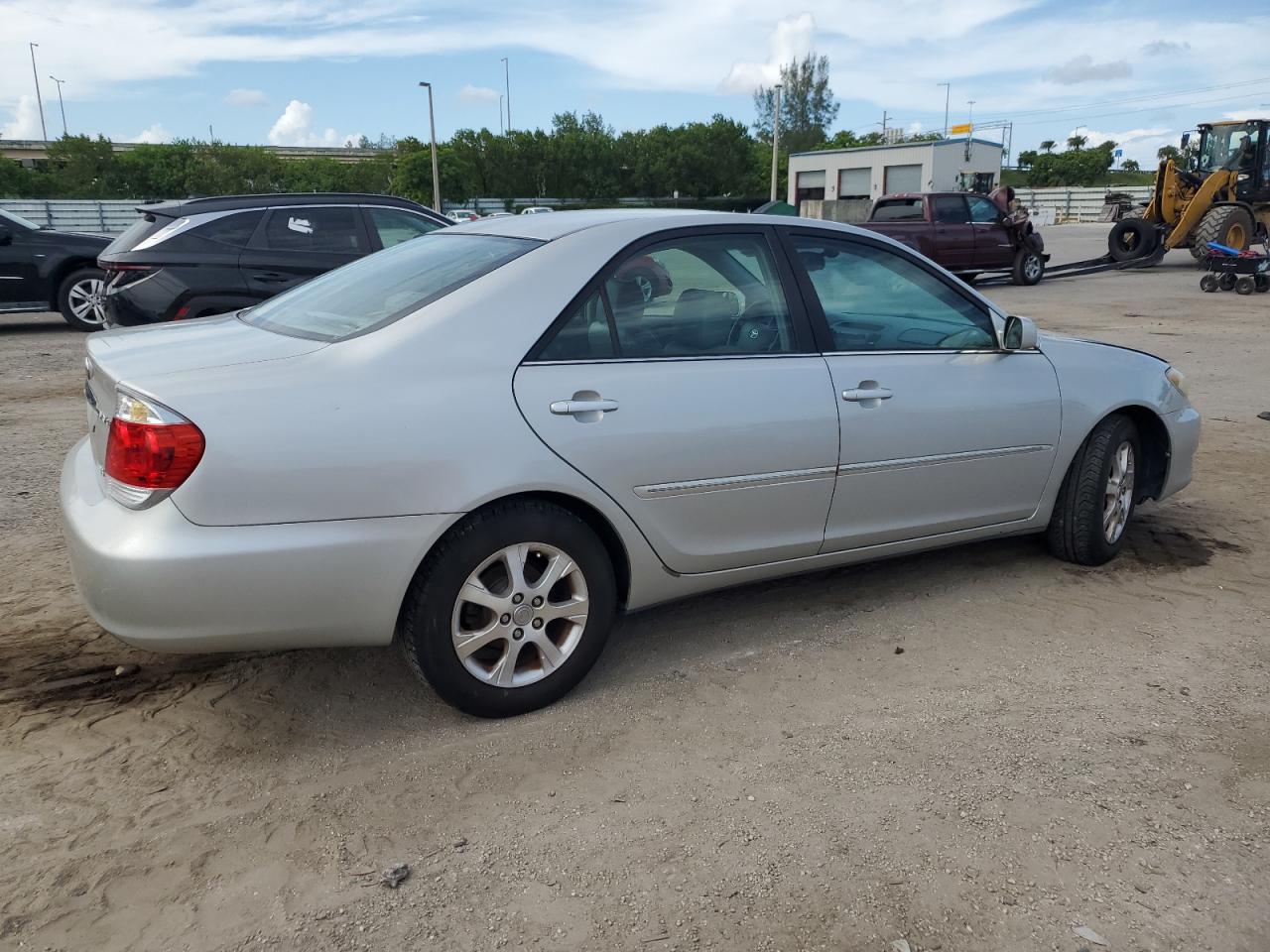 4T1BF30K05U099280 2005 Toyota Camry Le