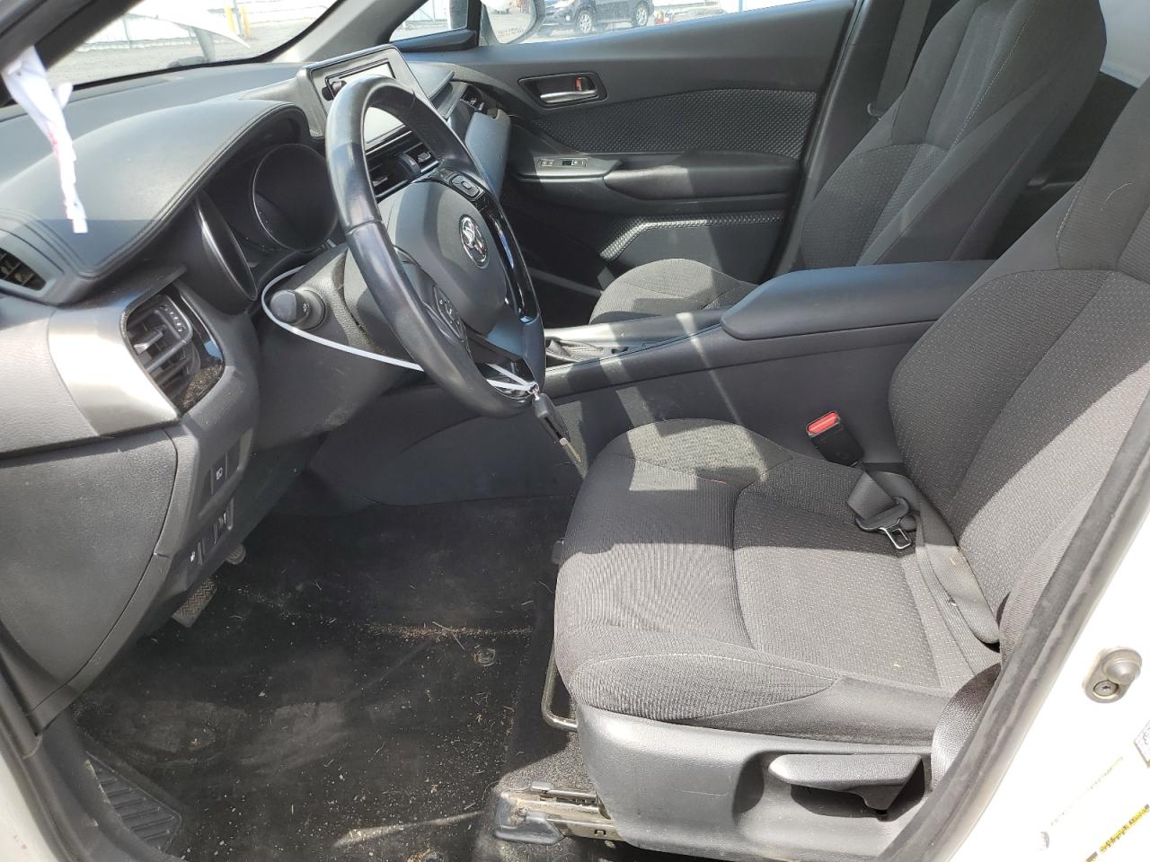 NMTKHMBXXJR049691 2018 Toyota C-Hr Xle