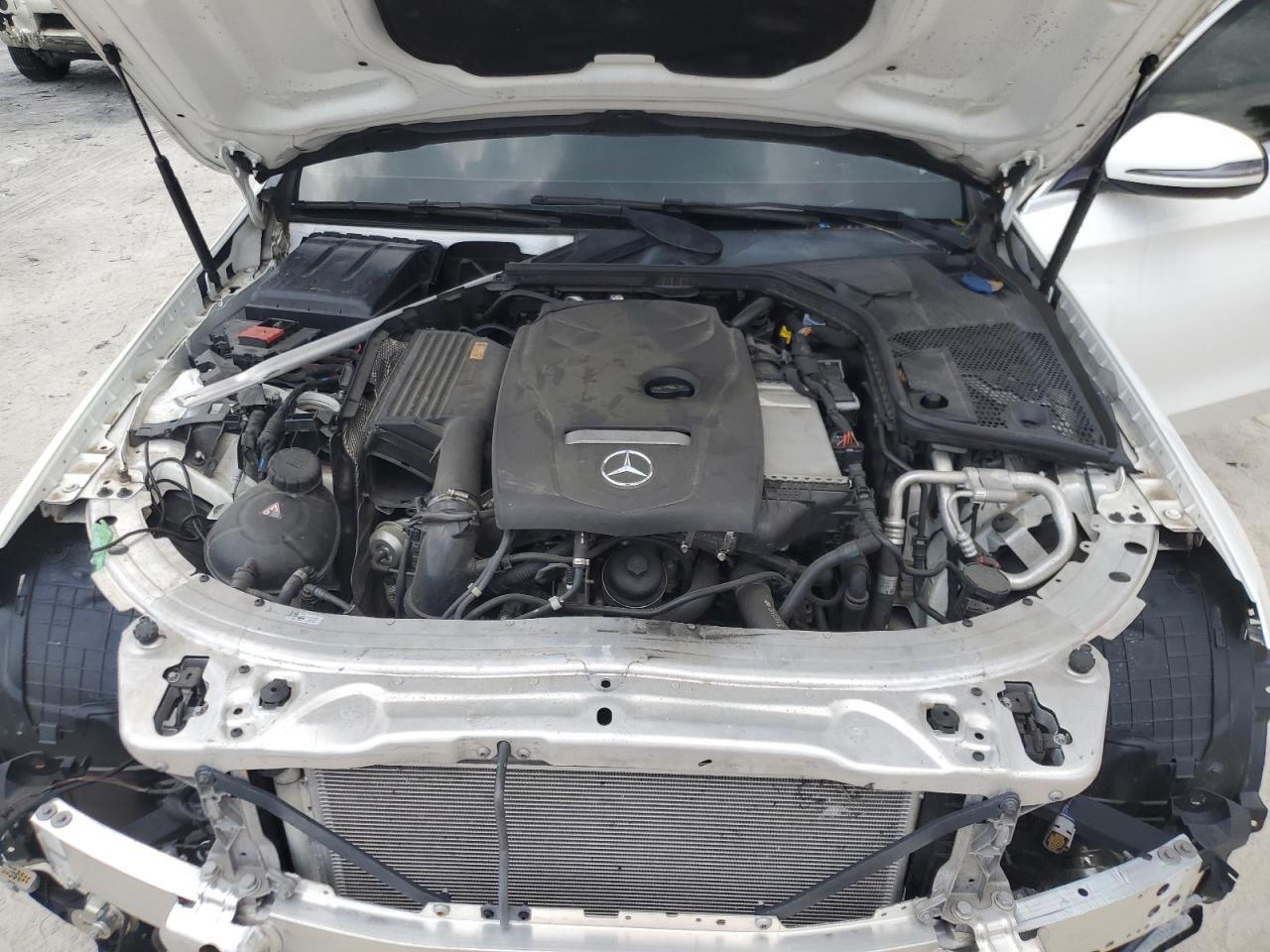55SWF4JB2HU218257 2017 Mercedes-Benz C 300