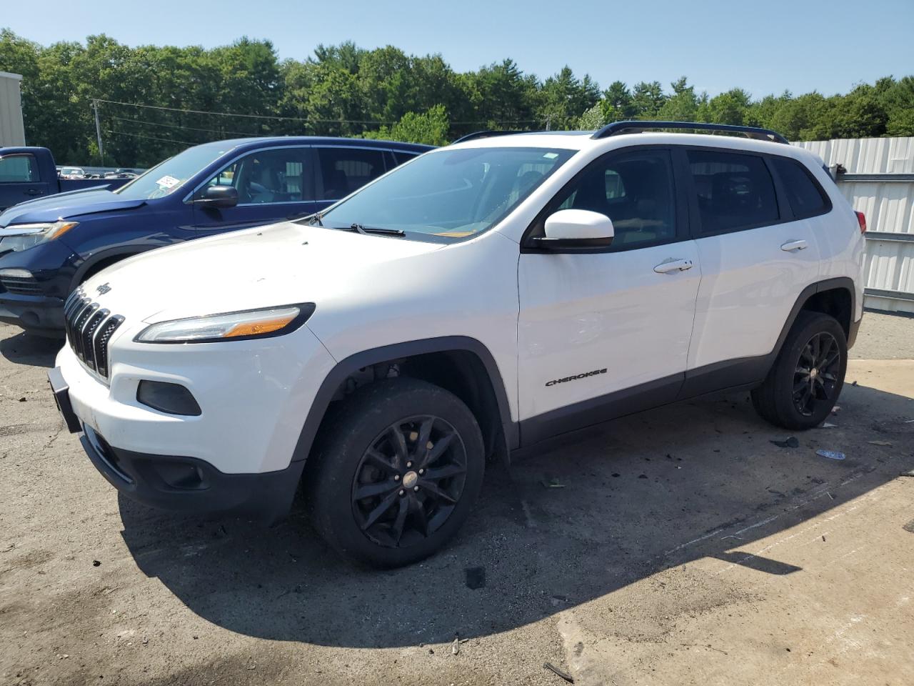 2014 Jeep Cherokee Latitude vin: 1C4PJMCS7EW285977