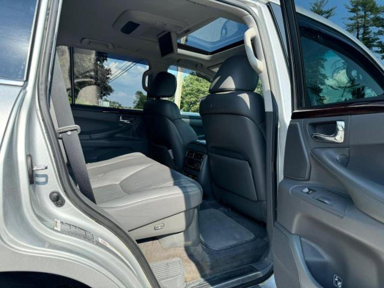 JTJHY7AXXA4045275 2010 Lexus Lx 570