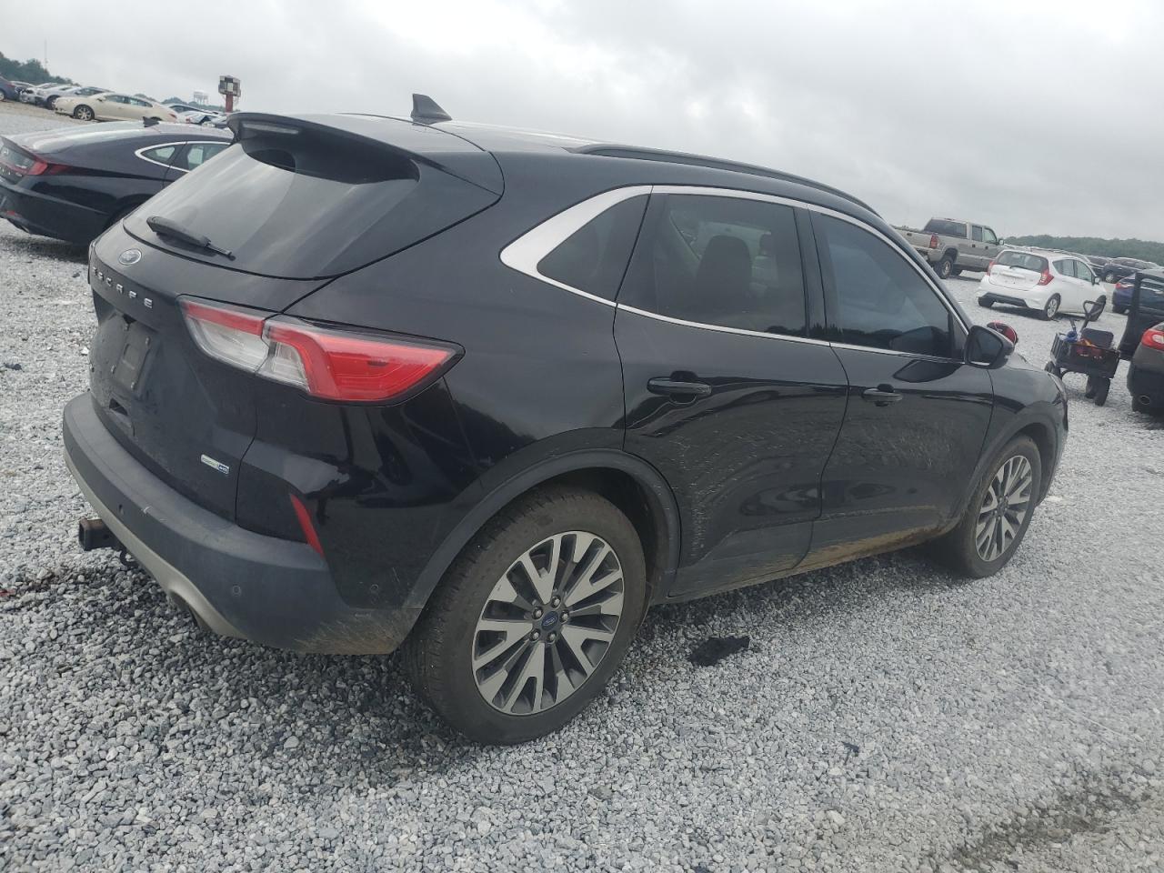 FORD ESCAPE TITANIUM